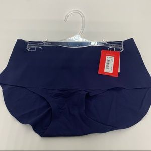 NWT Spanx Undie-tectable Brief